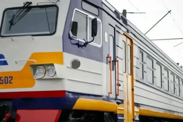 Нічний удар по Київщині: «Укрзалізниця» скасувала 4 рейси та дві затримки 20 серпня