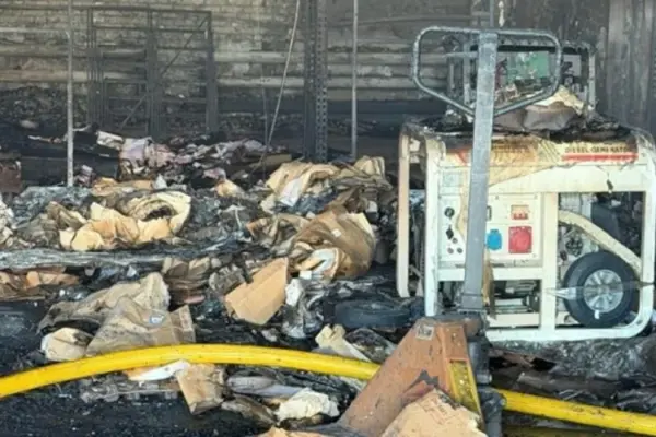 Російська атака знищила склад гуманітарної допомоги Фундації Зеленської у Києві