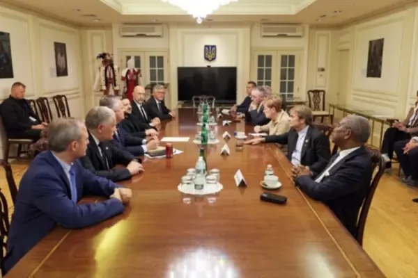 Балістика по Києву і зустріч із конгресменами: про що заявив Зеленський