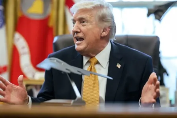 Трамп назвав ШІ-гонку вирішальною і відкинув ідею уповільнення