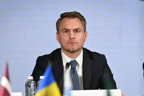 Кравченко за кордоном: які числа й дати зафіксовані у справі генпрокурора
